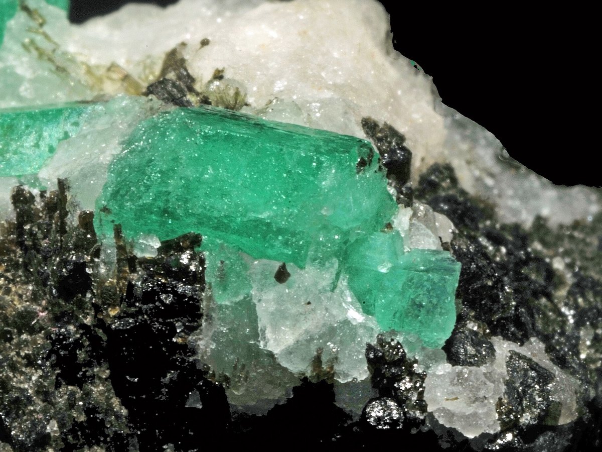 Dravite