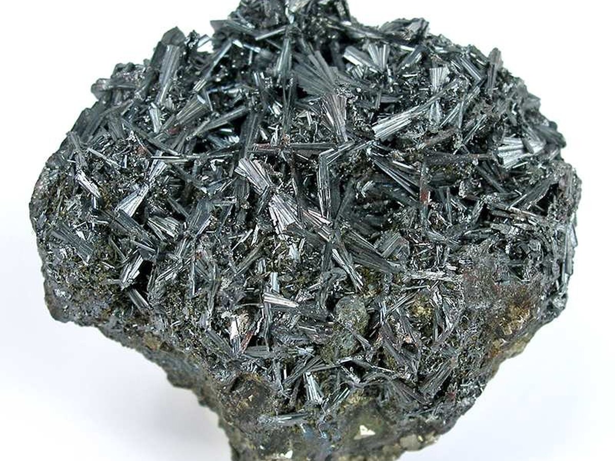 Hutchinsonite