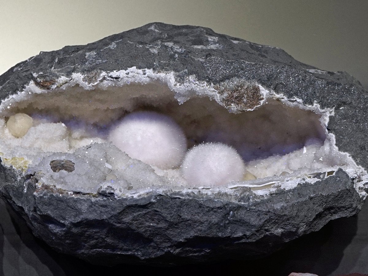 Okenite